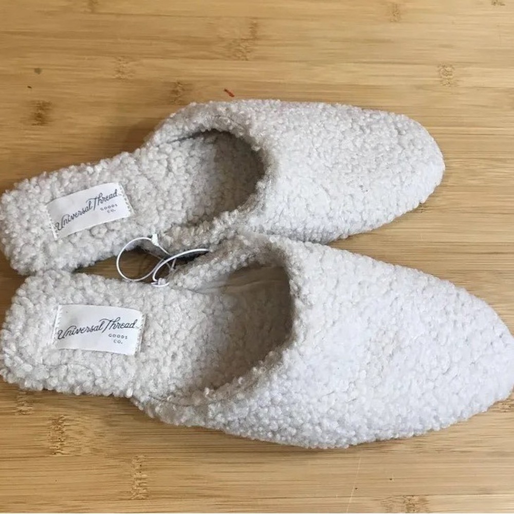 Universal Thread Margot Flats Cream Sherpa Slide Mules Size 7.5 NEW Slippers